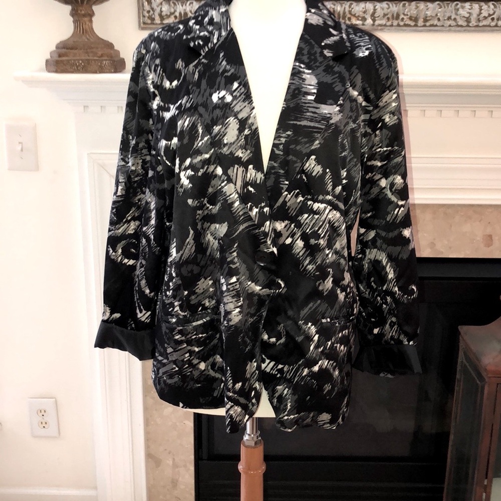 Chicos Satin Blazer